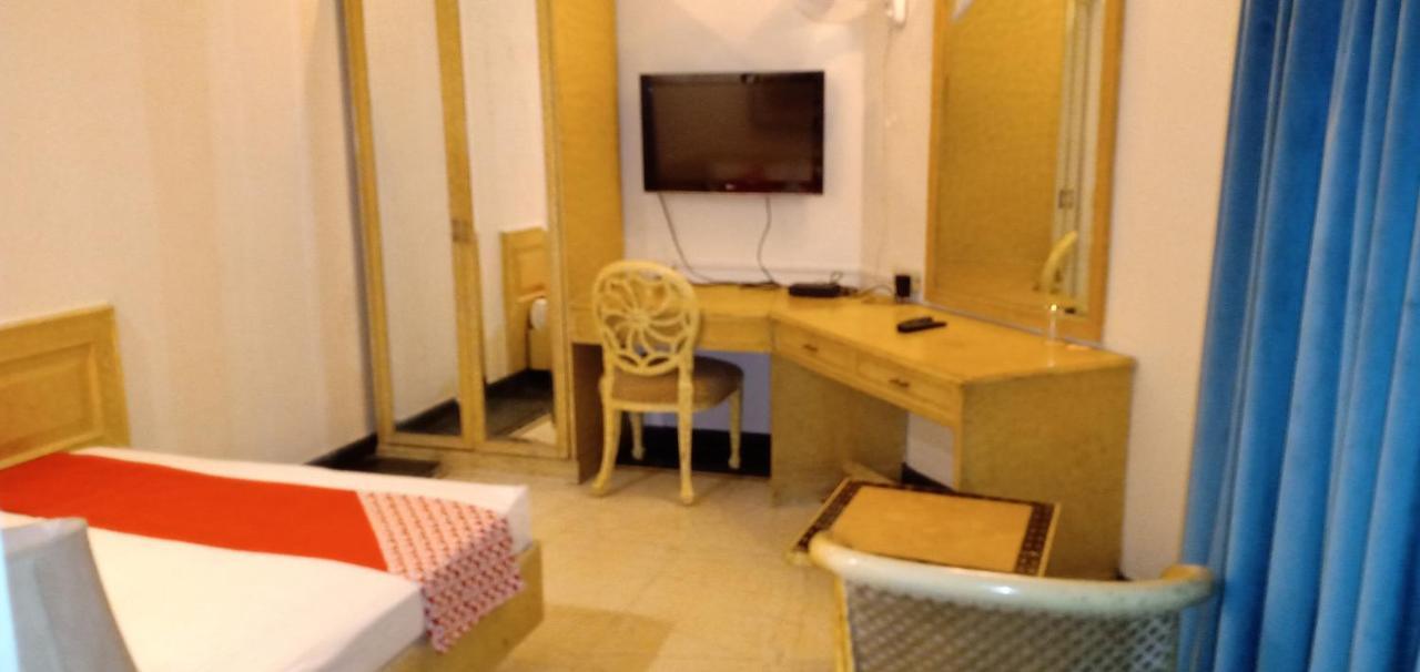 Hotel Fabexpress Kwality Regency Chandīgarh Exteriér fotografie