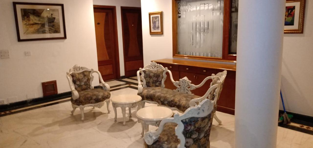 Hotel Fabexpress Kwality Regency Chandīgarh Exteriér fotografie