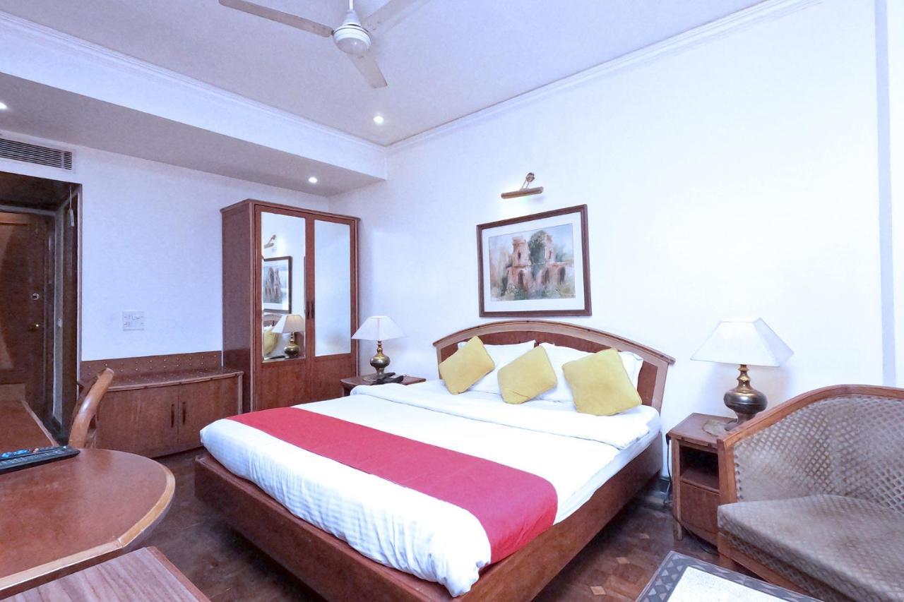 Hotel Fabexpress Kwality Regency Chandīgarh Exteriér fotografie