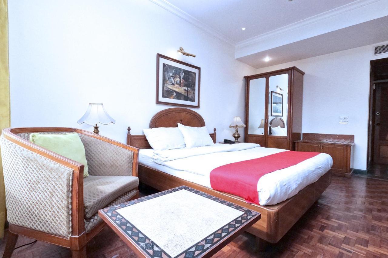Hotel Fabexpress Kwality Regency Chandīgarh Exteriér fotografie
