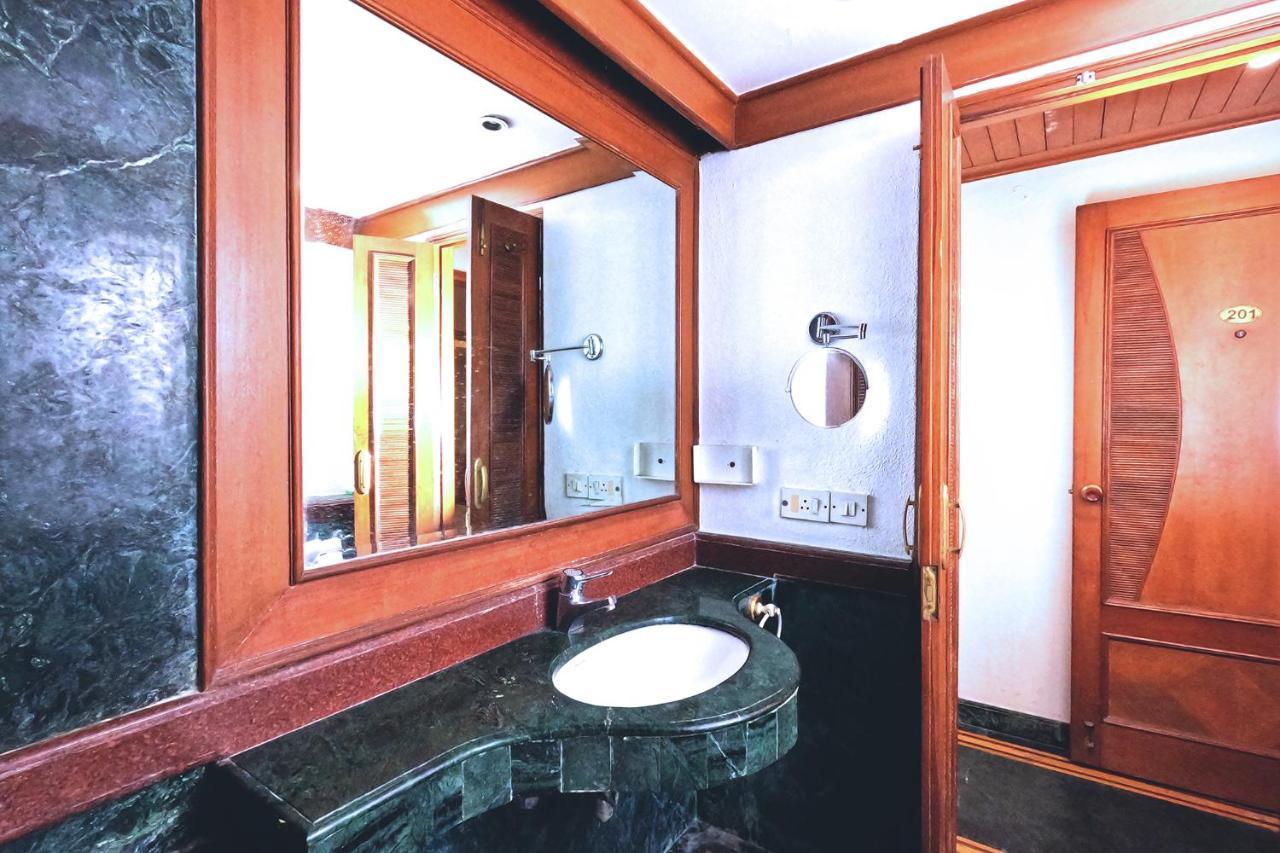 Hotel Fabexpress Kwality Regency Chandīgarh Exteriér fotografie